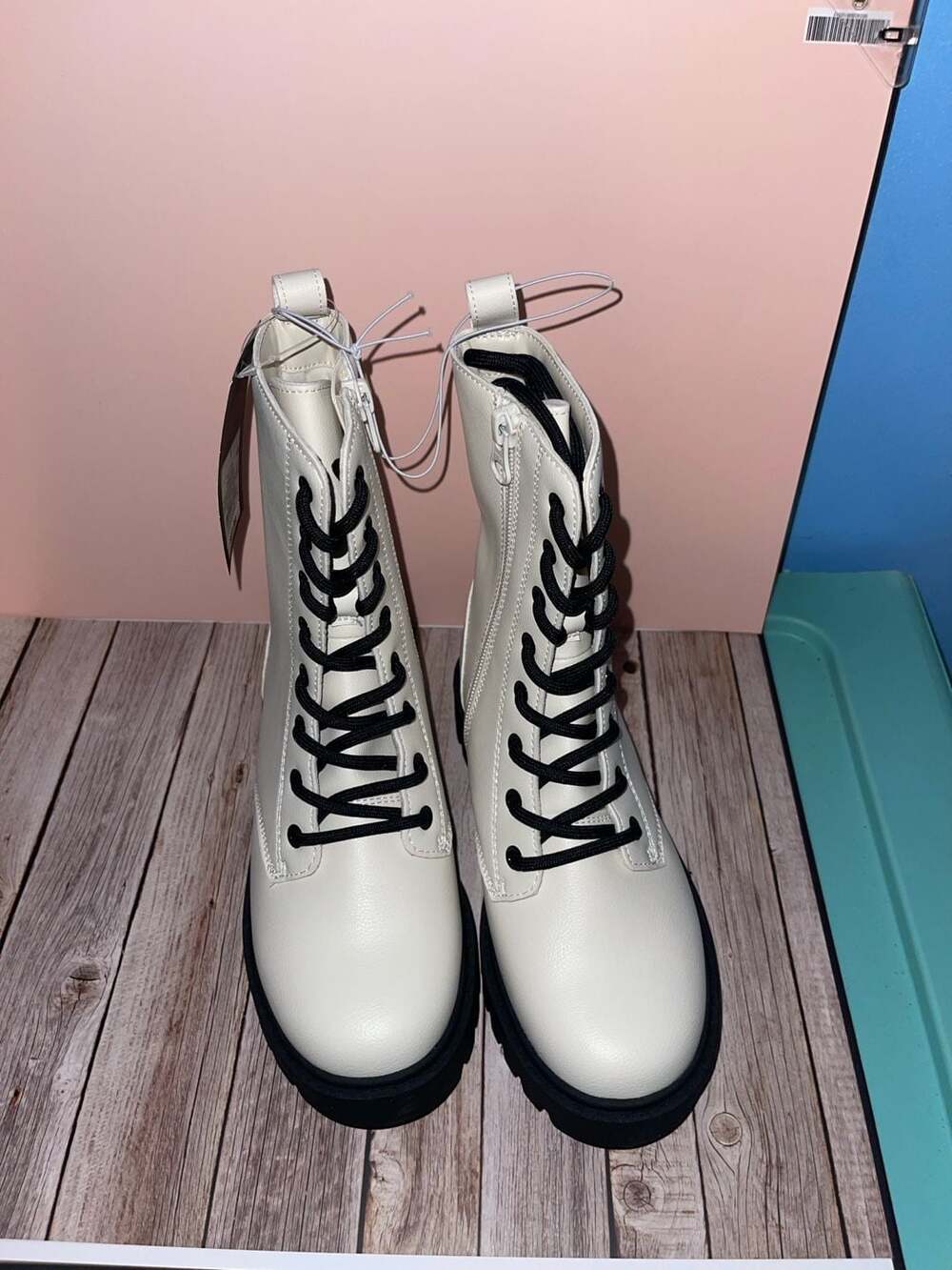 Art Class Girls' Khari Lace-Up Combat Boots with Side Zipper - Cream/White - Picture 2 of 5